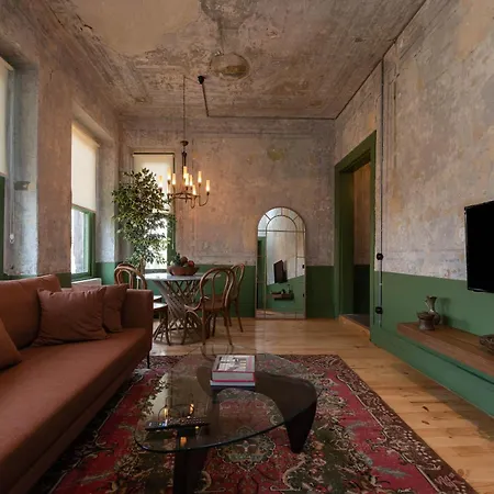 Apartment The -amazing Historical In Prime Location