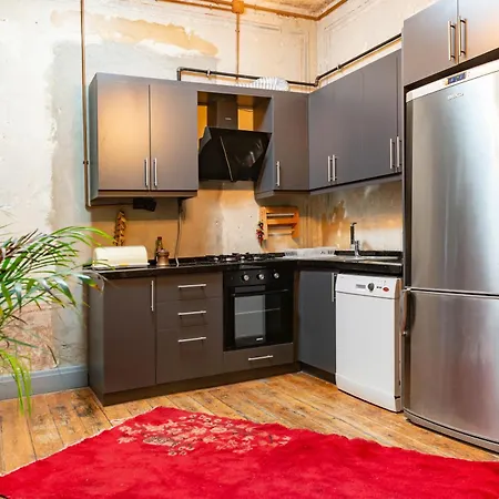 Apartment The -amazing Historical In Prime Location
