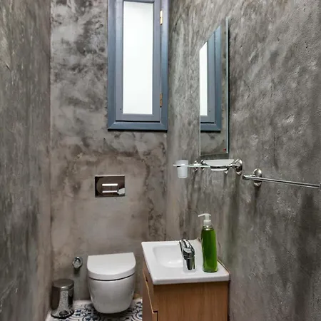 The -amazing Historical In Prime Location Apartment Istanbul