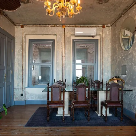 Apartment The -amazing Historical In Prime Location *