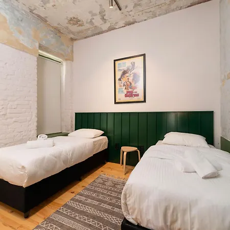 The -amazing Historical In Prime Location Daire *